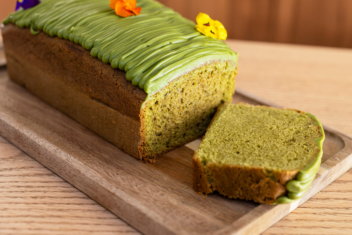Panqué de matcha de La Macaria, corte